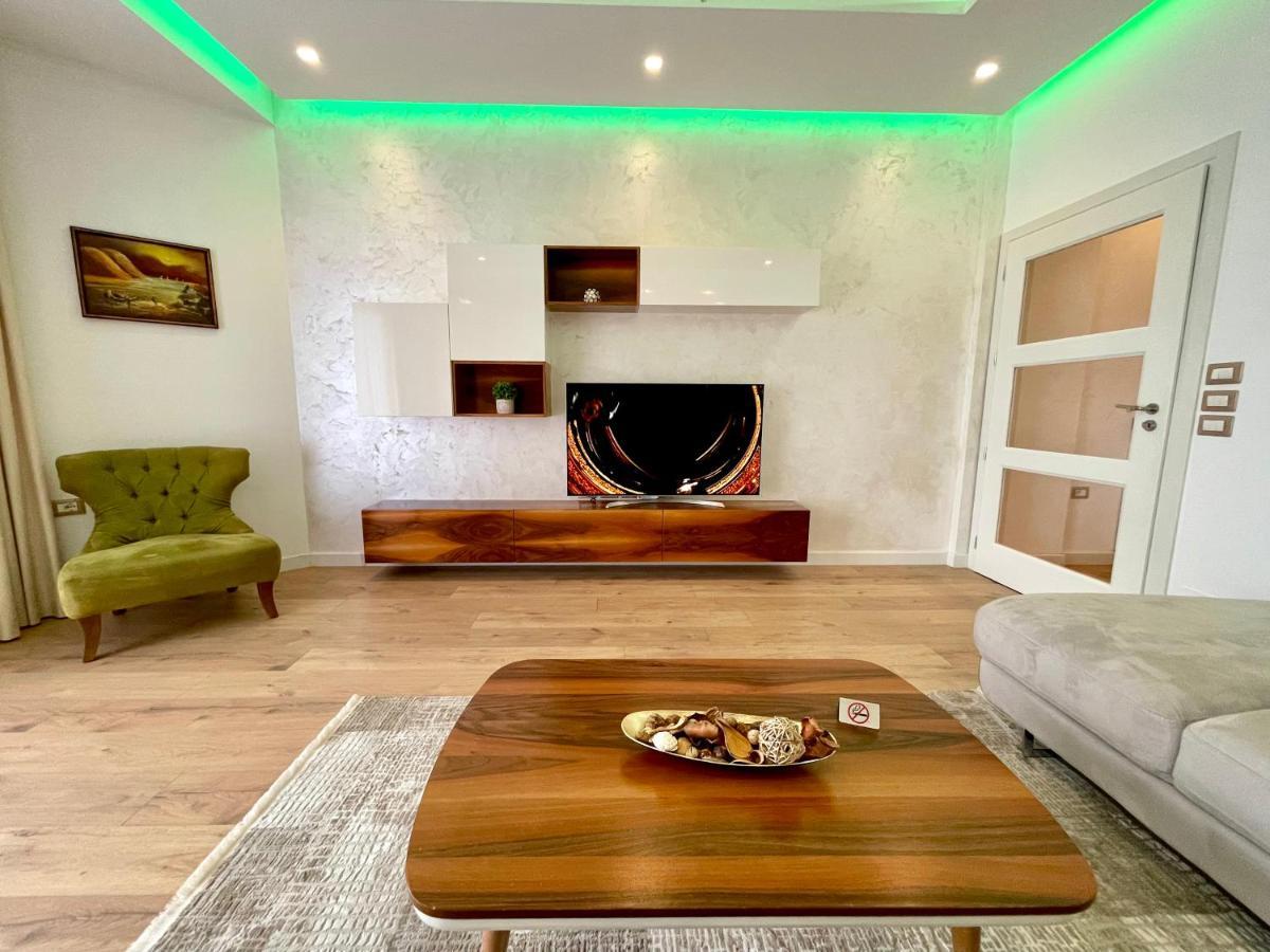 Queen'S Luxury Apartments Lake Tirana Exteriér fotografie